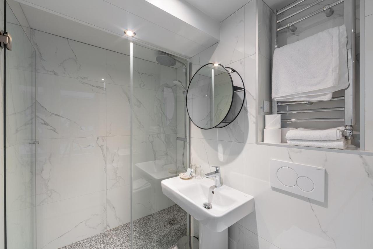 Hotel Saint Christophe Paris Luaran gambar